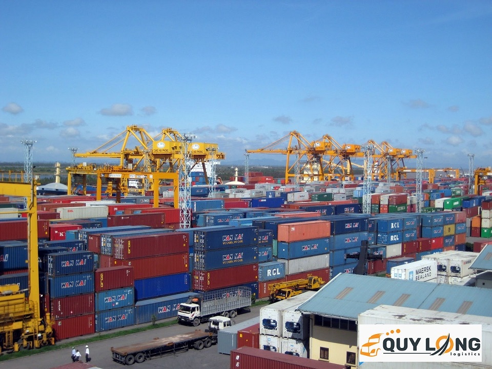 Quy mô của cảng Cát Lái được đánh giá lớn nhất miền Nam với sản lượng chiếm đến ½ tổng sản lượng các cảng biển toàn quốc