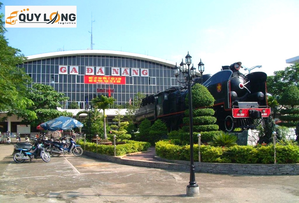 Nhà ga Đà nẵng nằm ở vị trí chiến lược quan trọng nên nhu cầu vận chuyển hàng hóa ra ga lớn